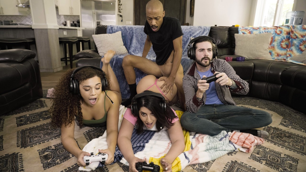 RK Shorts Willow Ryder, Sarah Arabic, Johnny Love, Dwayne Foxxx Co-op Mode Fuck for Gamer Girls