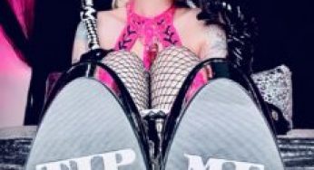 Findom Queen Violet Doll Featured in Issue 44/Fall 2022 Kink Queens Magazine