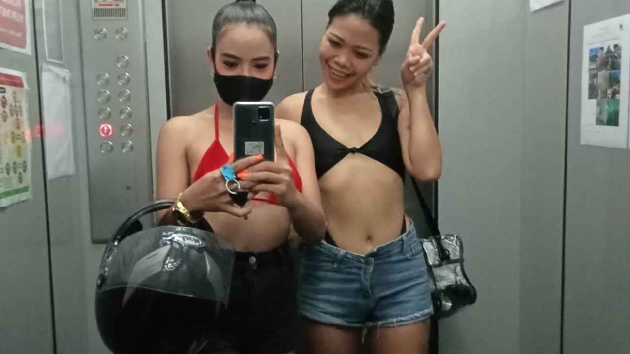 Asian Sex Diary Barbie C & Pookie Girls Having Fun Together In Pattaya