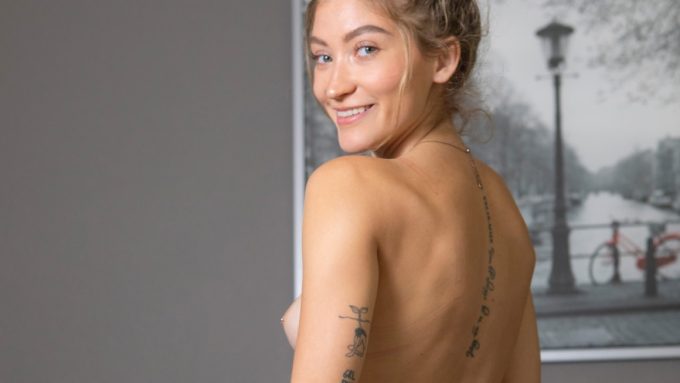 Cosmid Jessica Turner – Jessica Tuners First Sexy Set