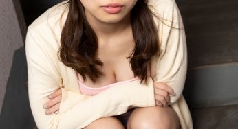 薄着姿がイヤらしい隣人にムラっとしてパコっちゃいました – 穂高ひな