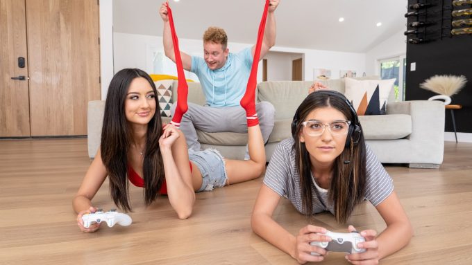 RealityKings HotGirlsGame Eliza Ibarra & Van Wylde – Fucking Gamer Roomie's BF <i class=