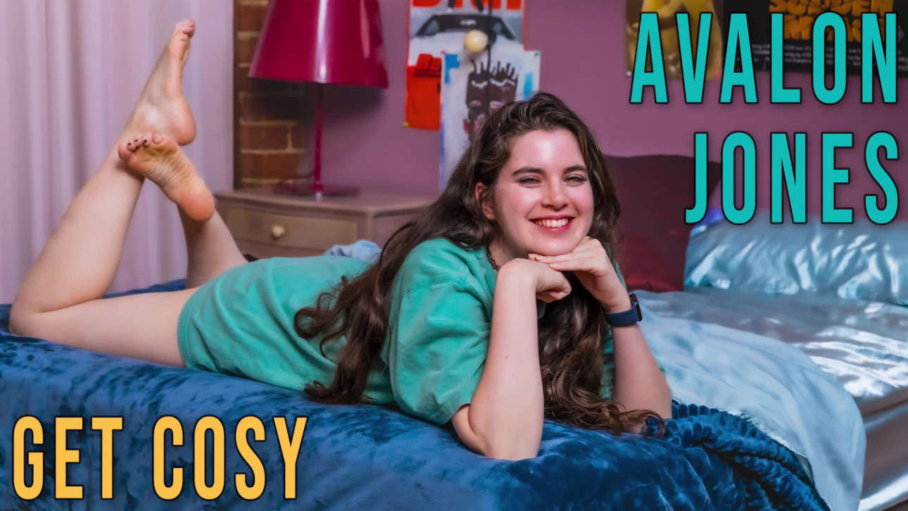 GirlsOutWest Avalon Jones – Get Cosy
