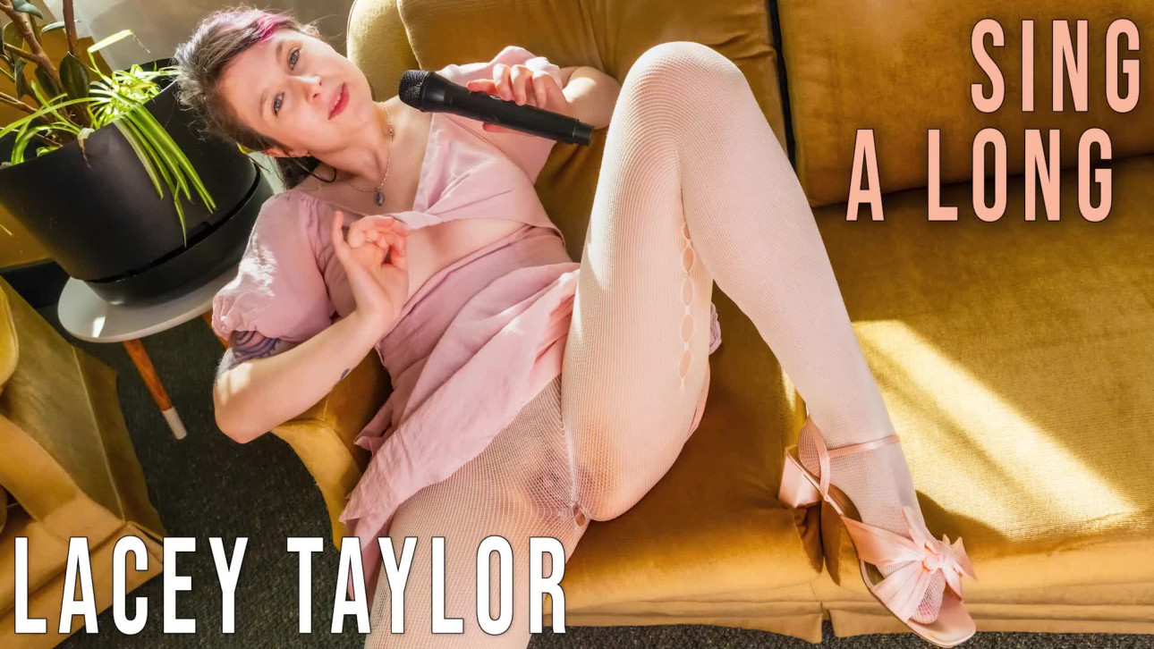 GirlsOutWest Lacey Taylor – Sing A Long