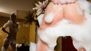 TeenDreams Sailor – Sailor takes a bubble bath