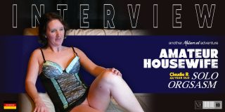 Amateur Housewife Claudia loves to orgasm! Claudia R.