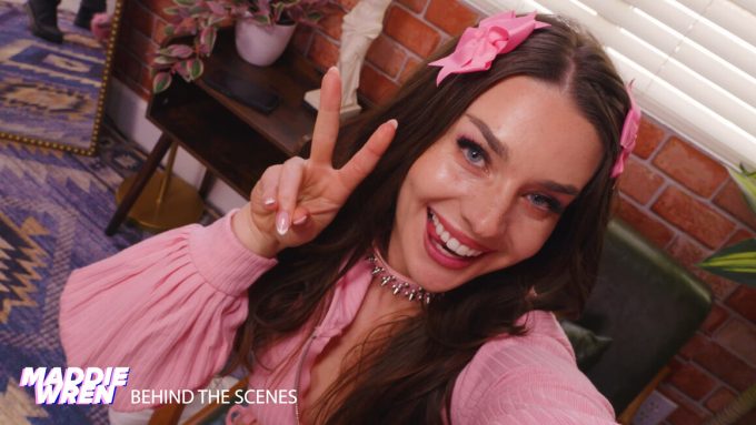 HookupHotshot Maddie Wren BTS Maddie Wren