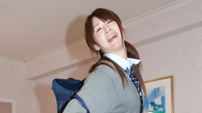 Schoolgirl Rio Kusakabe! Rio Kusakabe