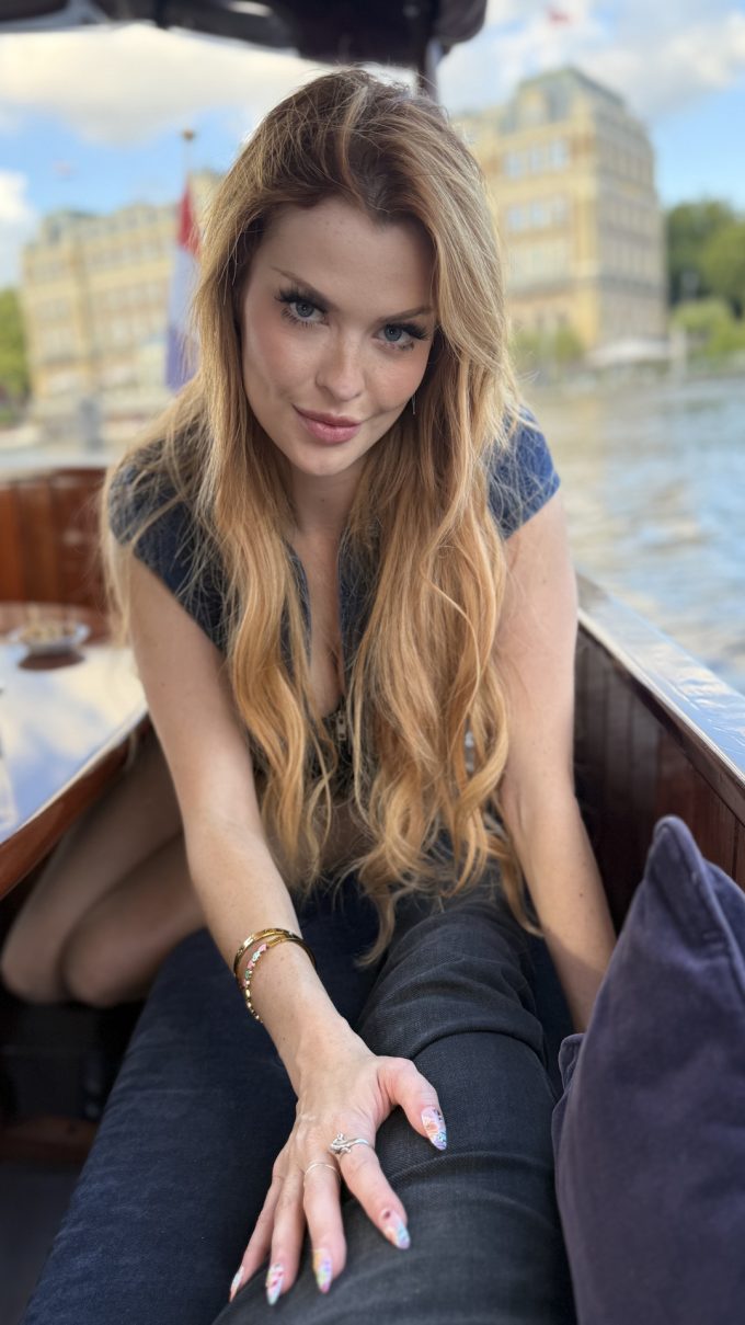 Amsterdam With Stunning Redhead Elly Clutch – Part 1 Elly Clutch