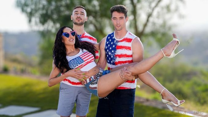 LHF1739 Chloe Amour, Milan Ponjevic, Jimmy Bud